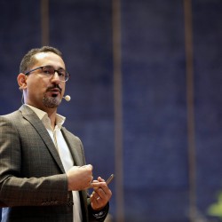 محسن طاهری
